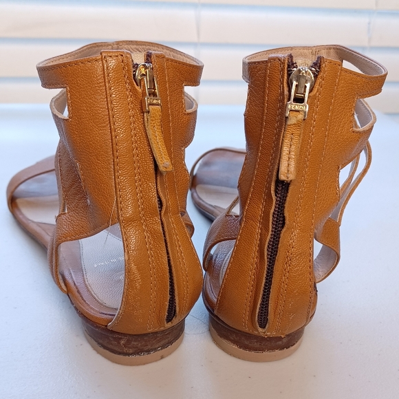 Authentic Fendi Leather Sz 39 1/2 Gladiator Ankle Boho Sandals - Picture 8 of 14
